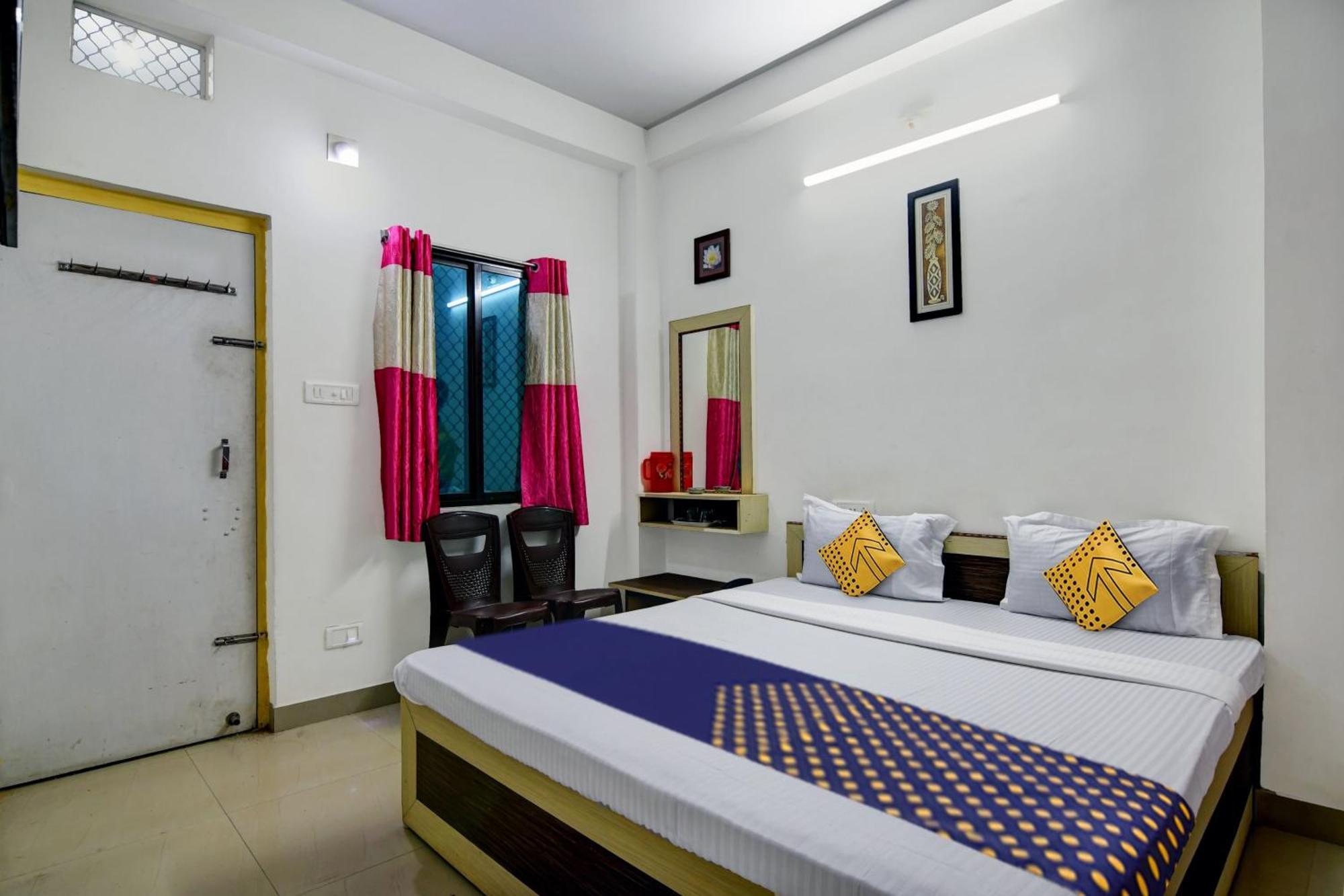 Hotel Spot On Ray Palace Puri Exterior foto